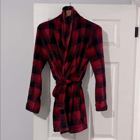 Red and Black Plaid Robe - Picture 1 of 6